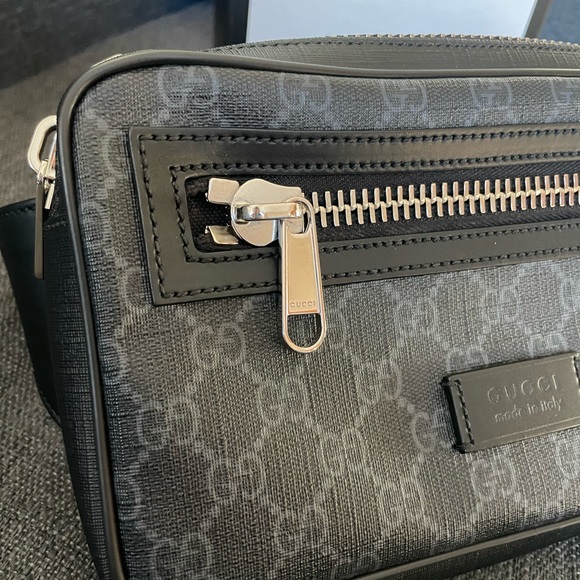 Gucci GG supreme monogram belt bag - Picture 7 of 13